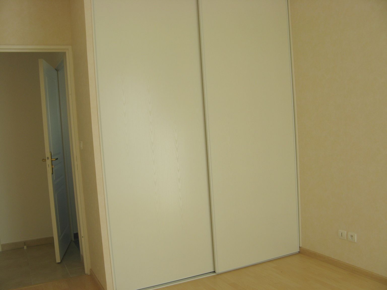 [mon appartement: chambre 1 vide (avant déménagement), nord-ouest]